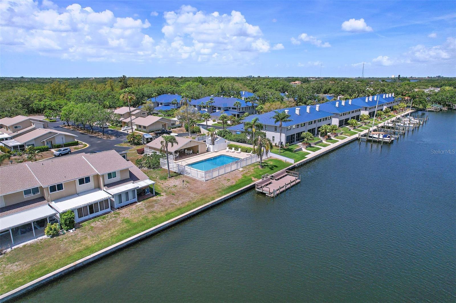 6490 CAPE HATTERAS WAY NE #4, ST PETERSBURG, FL, 33702