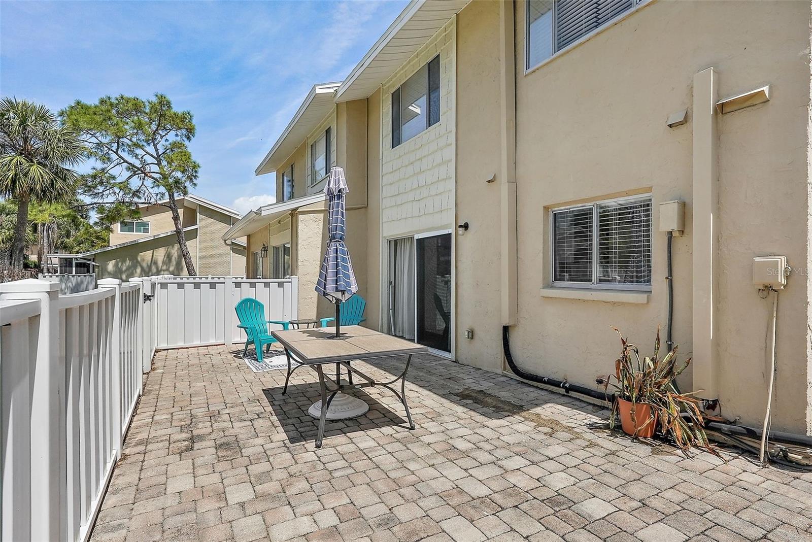 6490 CAPE HATTERAS WAY NE #4, ST PETERSBURG, FL, 33702
