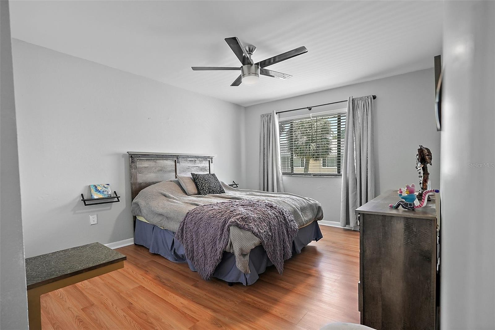 6490 CAPE HATTERAS WAY NE #4, ST PETERSBURG, FL, 33702