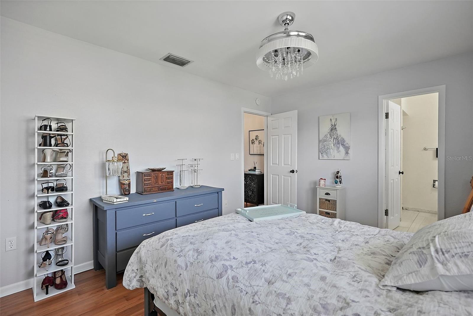 6490 CAPE HATTERAS WAY NE #4, ST PETERSBURG, FL, 33702