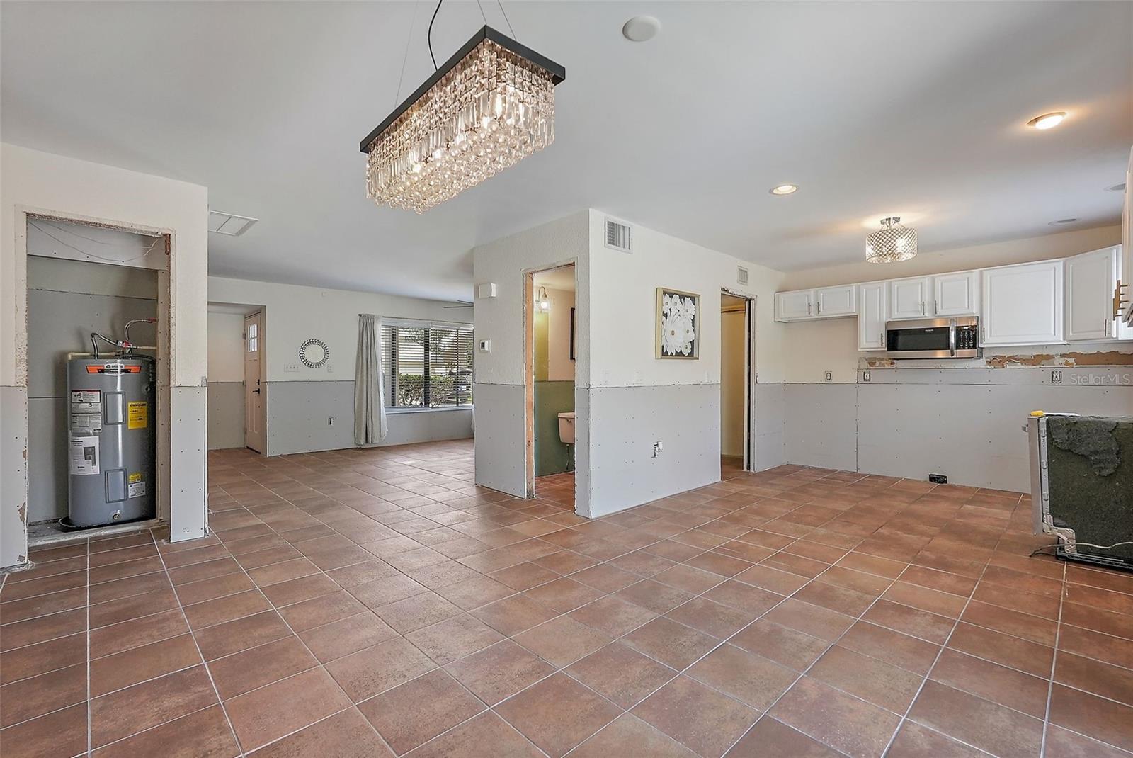 6490 CAPE HATTERAS WAY NE #4, ST PETERSBURG, FL, 33702