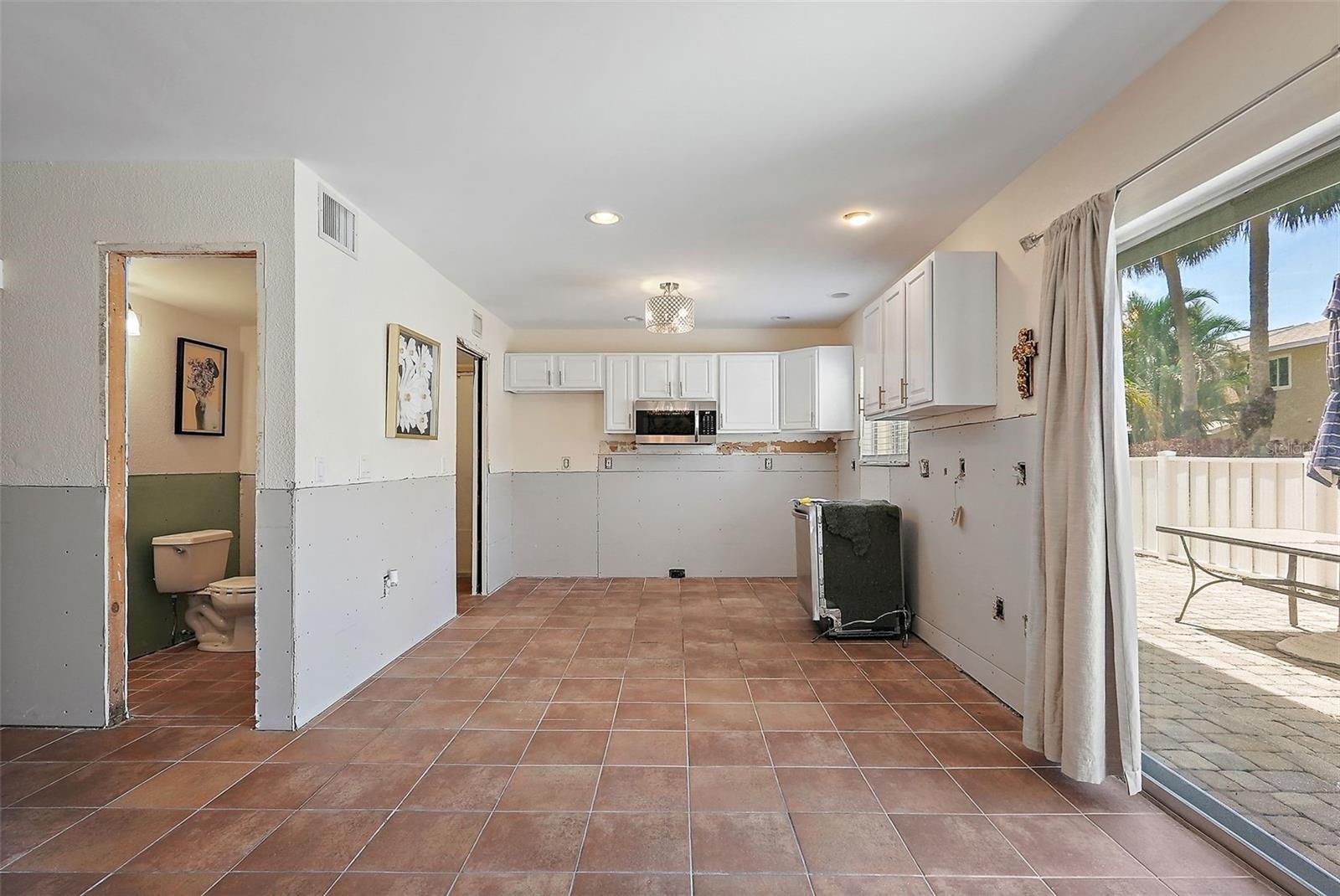 6490 CAPE HATTERAS WAY NE #4, ST PETERSBURG, FL, 33702