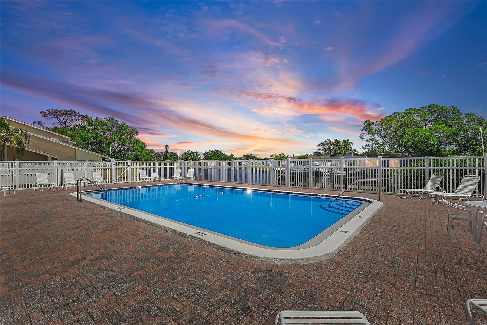 6490 CAPE HATTERAS WAY NE #4, ST PETERSBURG, FL, 33702