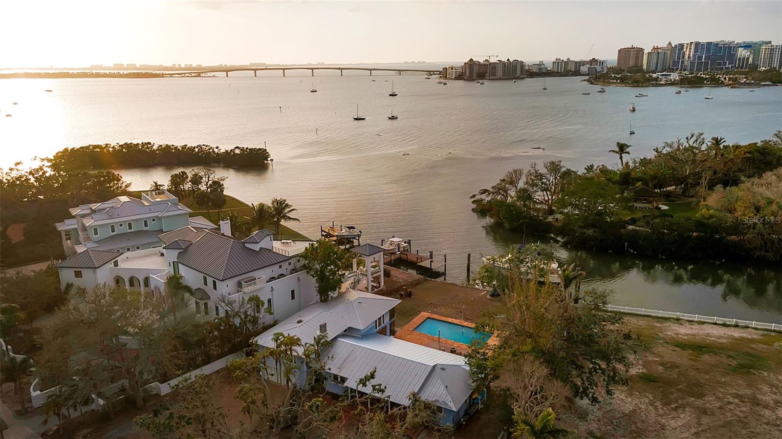 A4647998 Property Photo