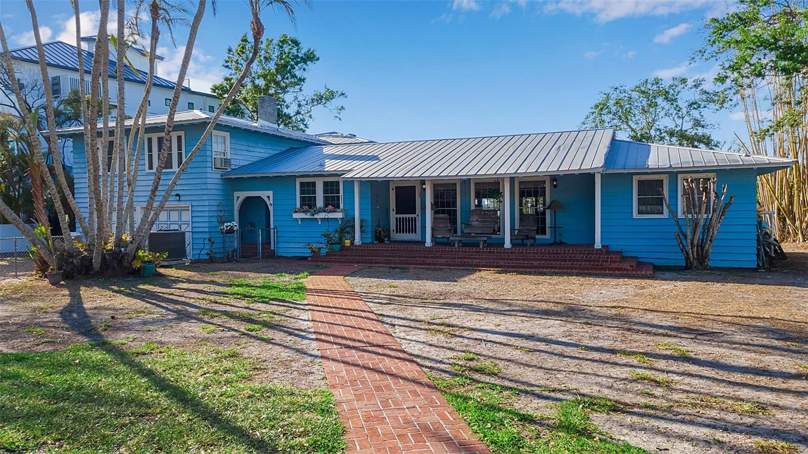 A4647998 Property Photo