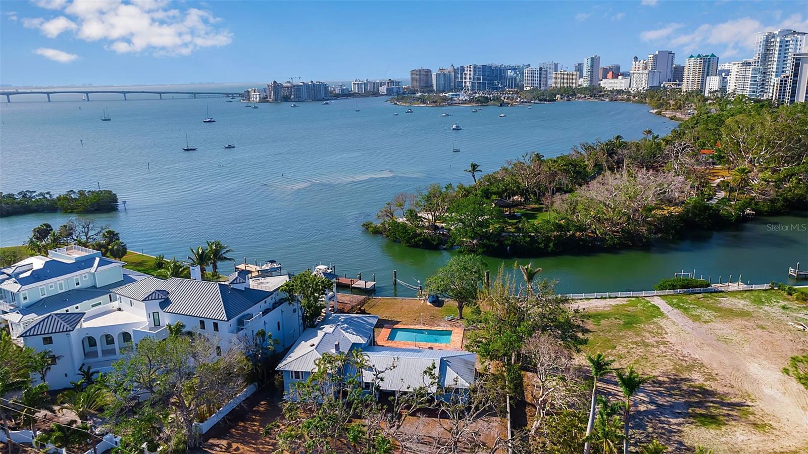 A4647998 Property Photo