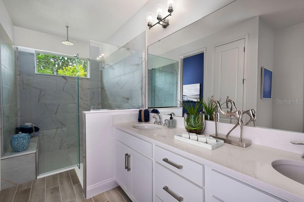 2718 WISE RIVER LANE, ZEPHYRHILLS, FL, 33539