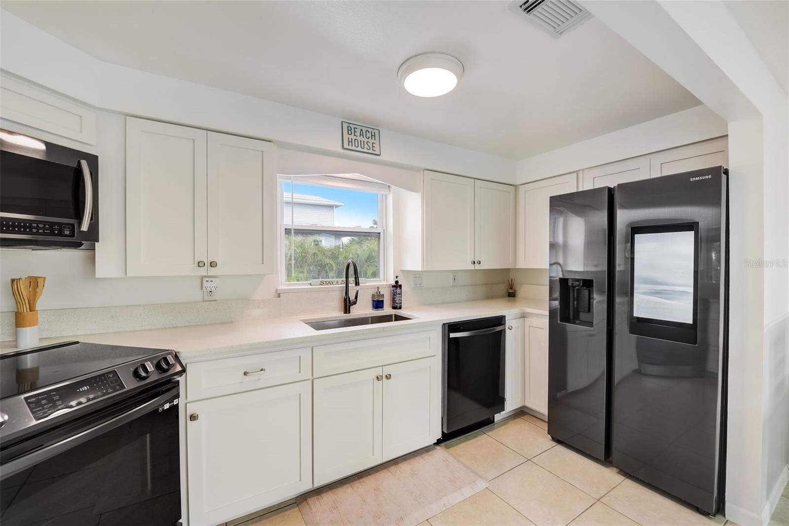 104 29TH ST #3, HOLMES BEACH, FL, 34217