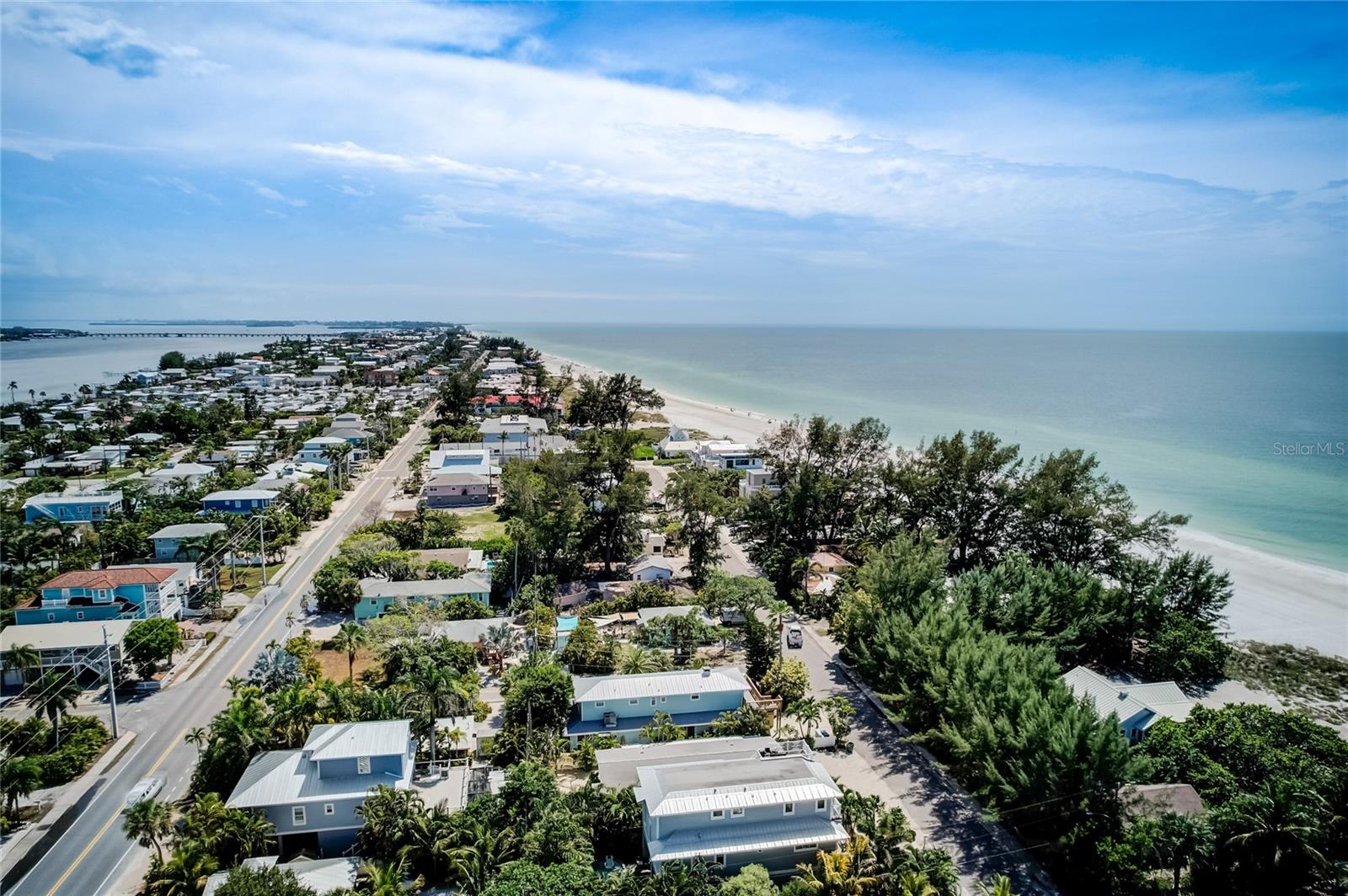 104 29TH ST #3, HOLMES BEACH, FL, 34217