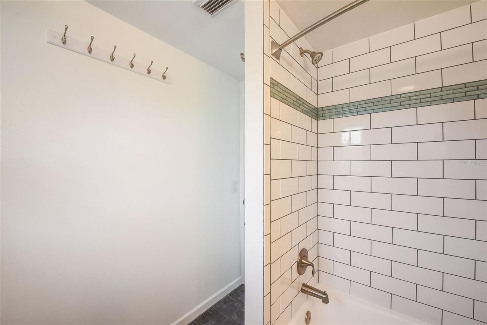 104 29TH ST #3, HOLMES BEACH, FL, 34217