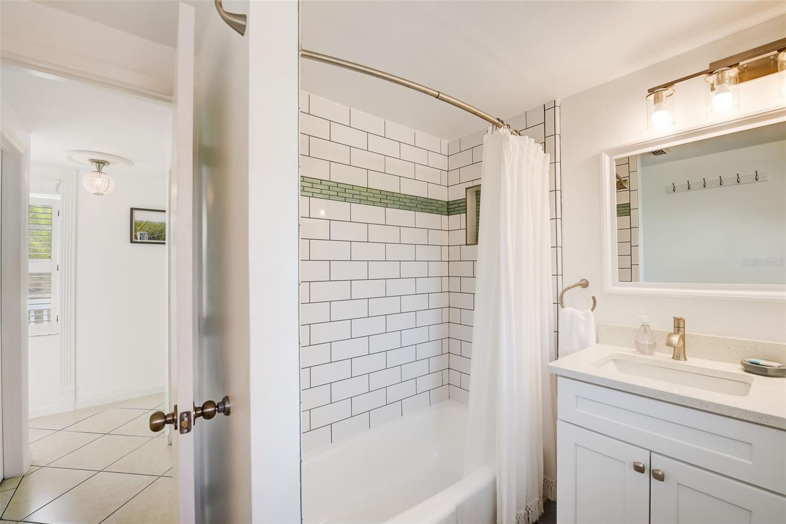 104 29TH ST #3, HOLMES BEACH, FL, 34217