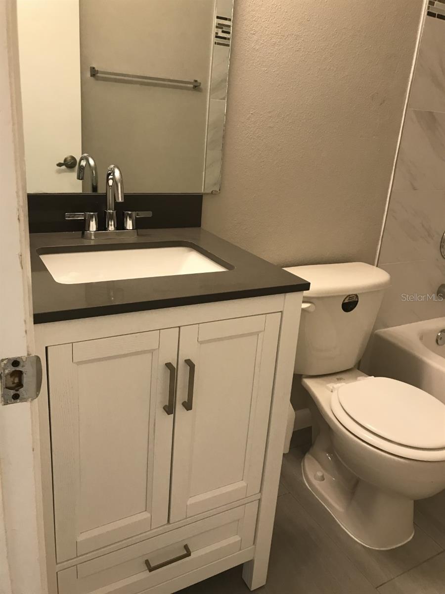 4711 GROVE POINT DR, TAMPA, FL, 33624