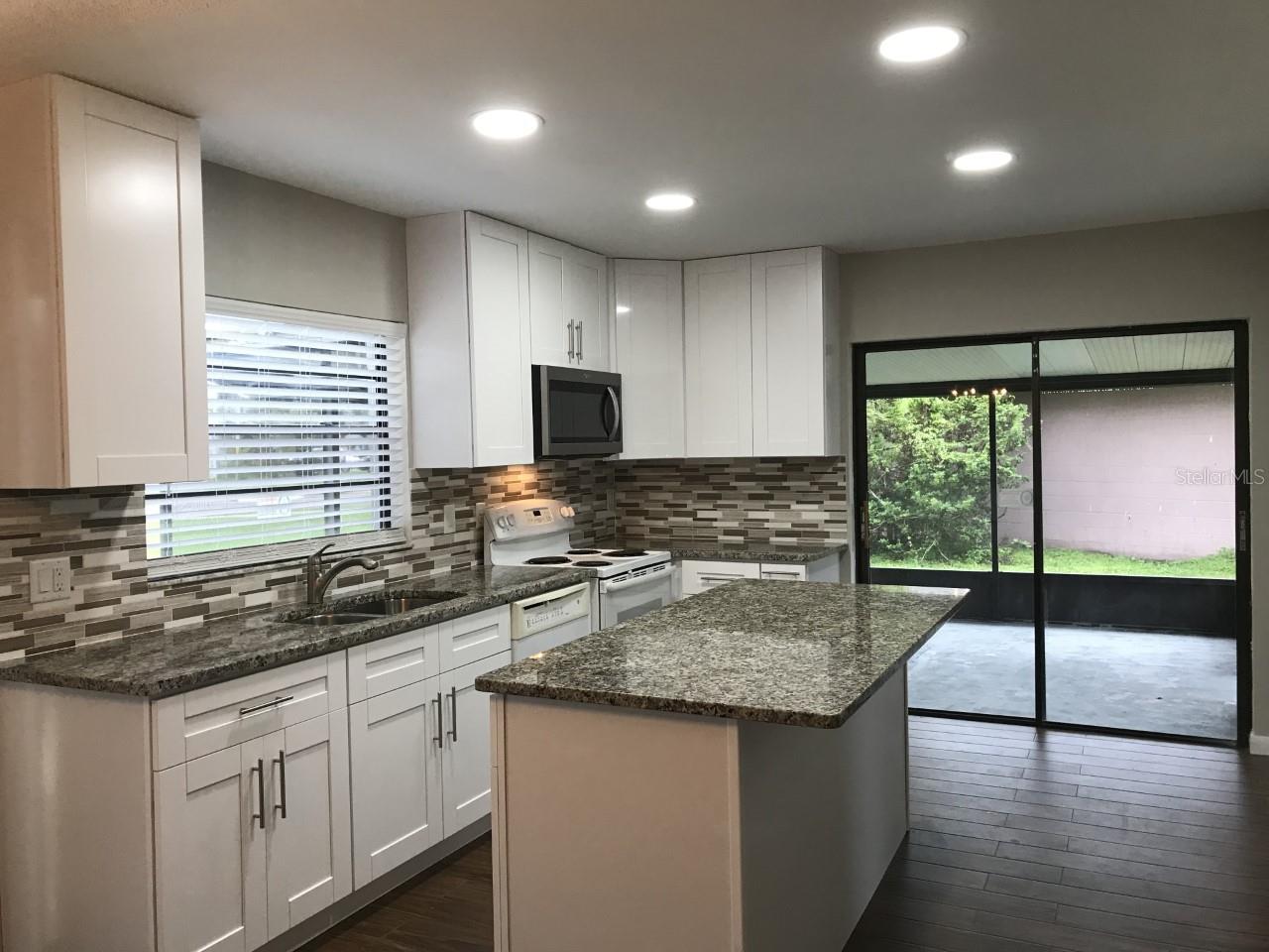 4711 GROVE POINT DR, TAMPA, FL, 33624