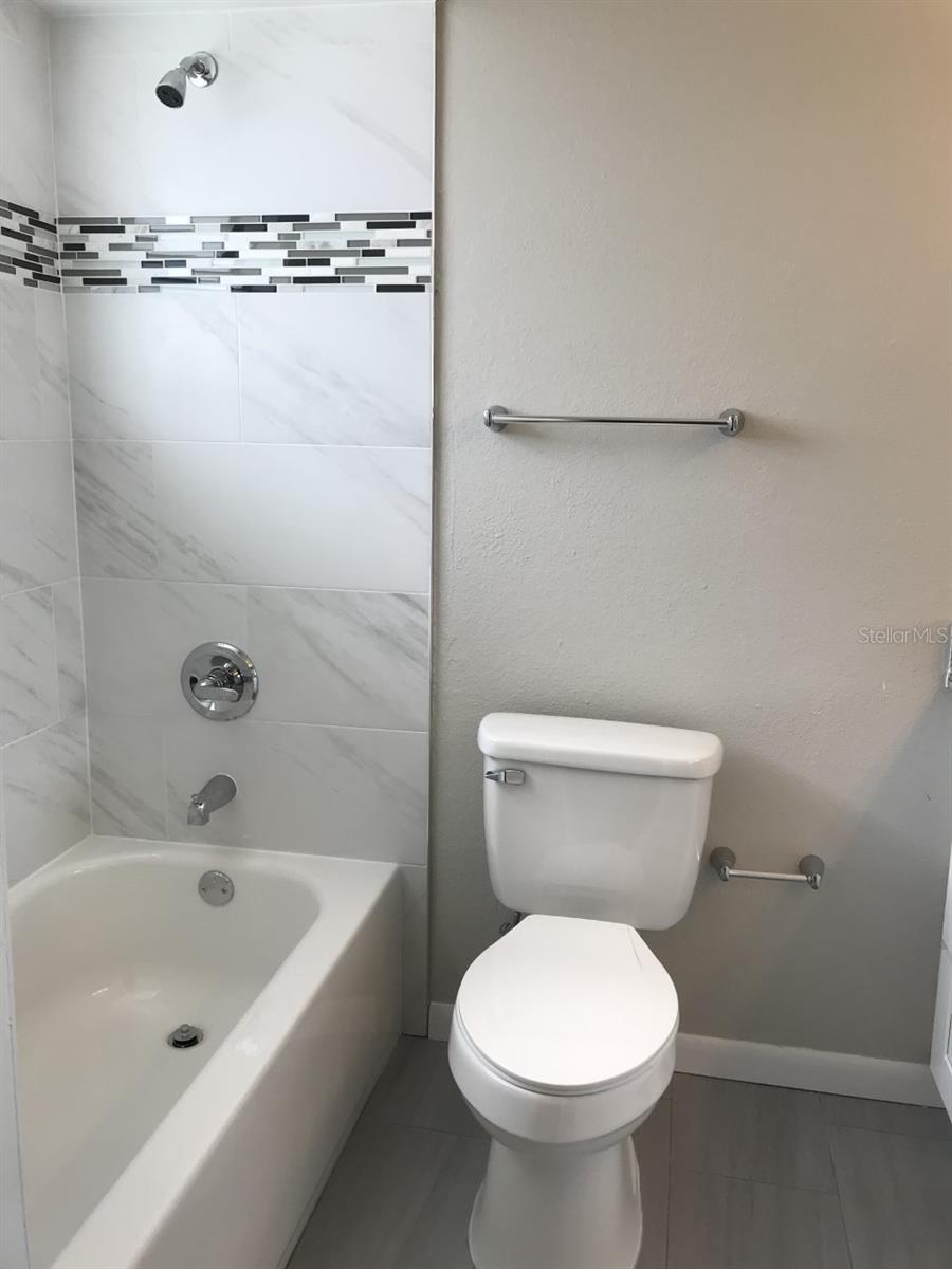4711 GROVE POINT DR, TAMPA, FL, 33624