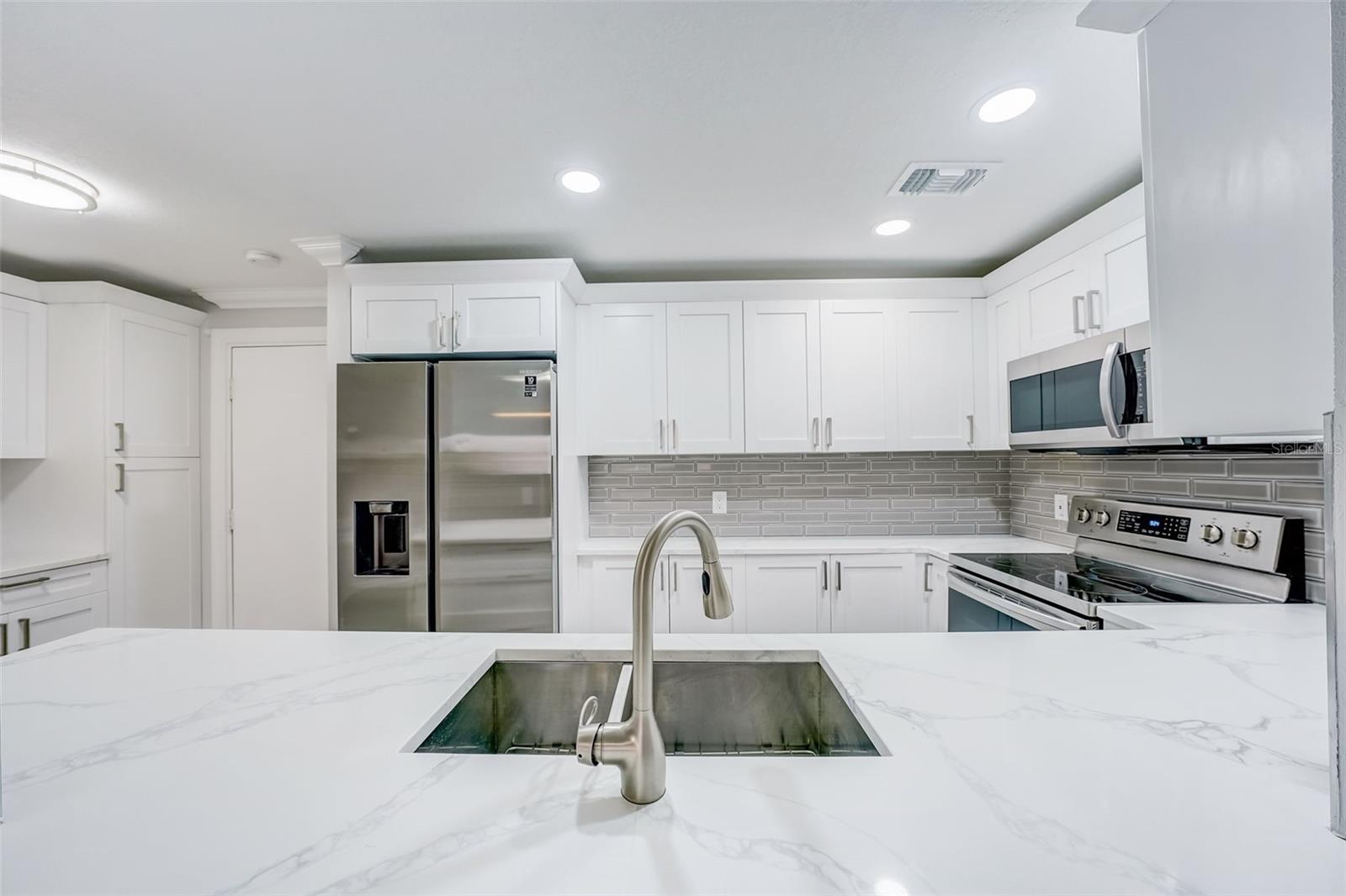 4141 BAYSHORE BLVD #306, TAMPA, FL, 33611