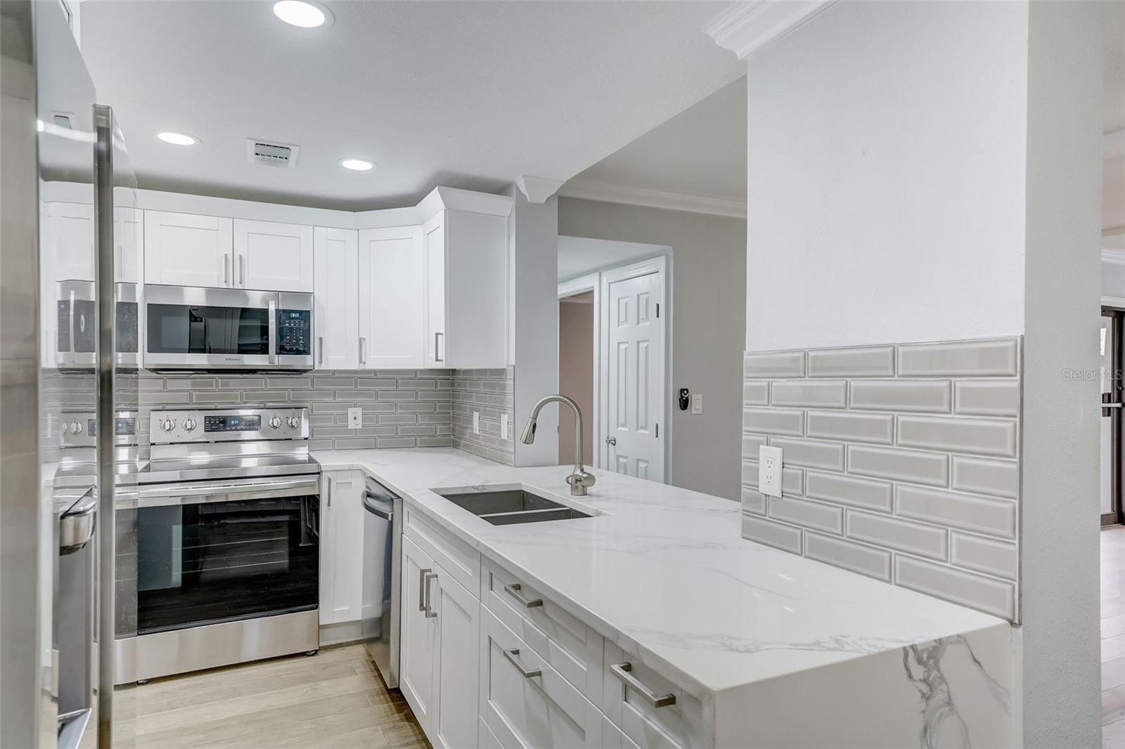 4141 BAYSHORE BLVD #306, TAMPA, FL, 33611