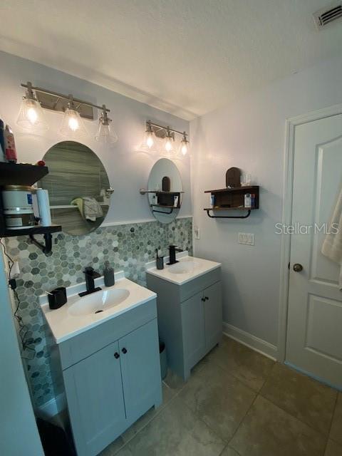 2667 RIVER LANDING DR, SANFORD, FL, 32771