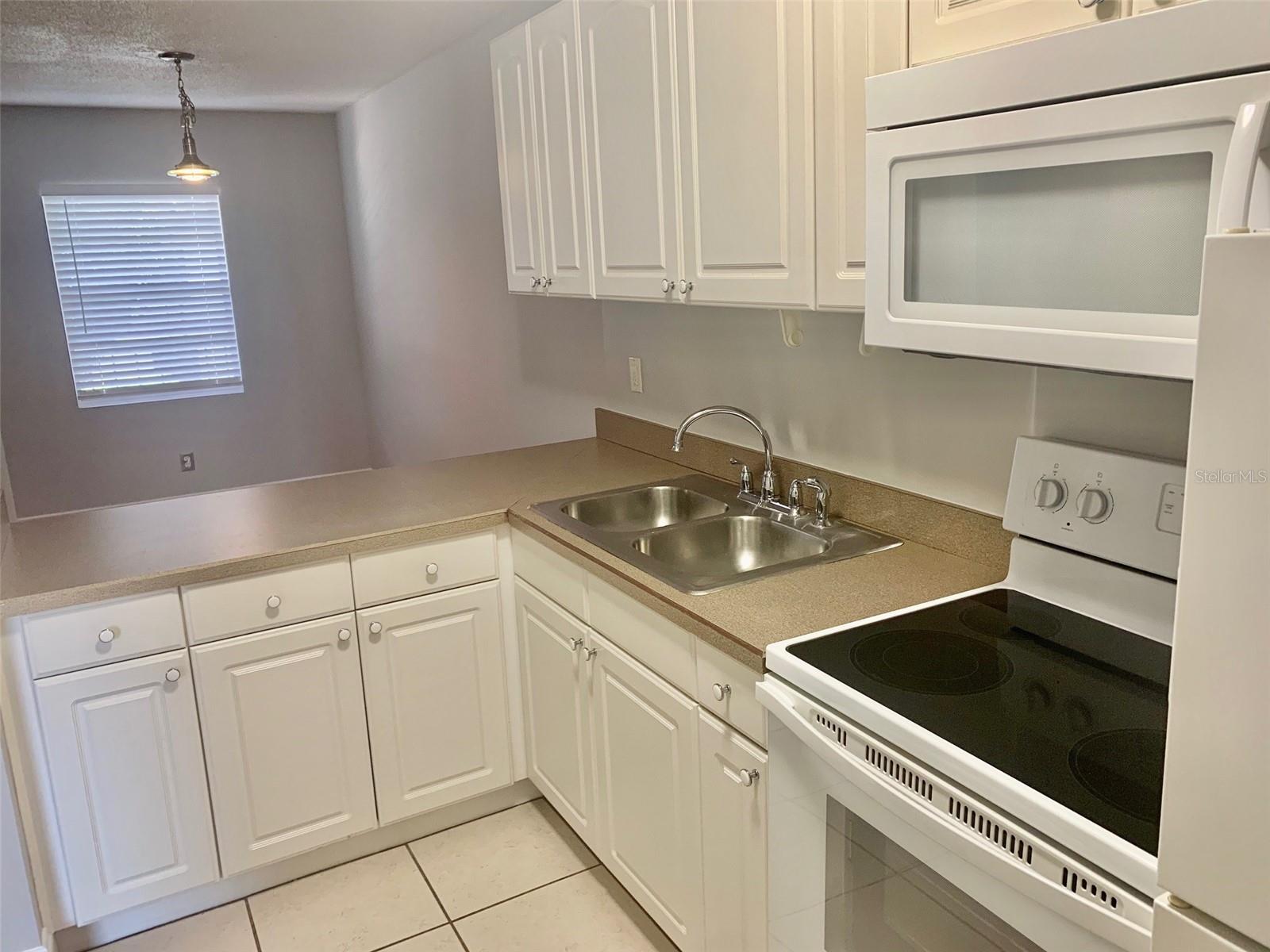 2808 W AZEELE ST #213, TAMPA, FL, 33609