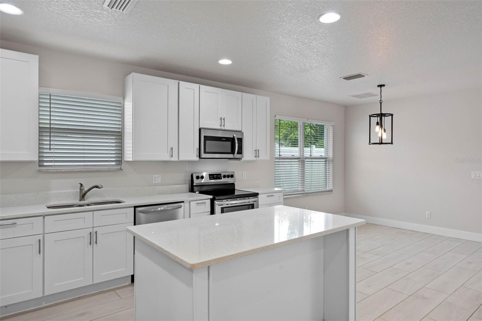 1440 LAKE SHORE DR, CASSELBERRY, FL, 32707