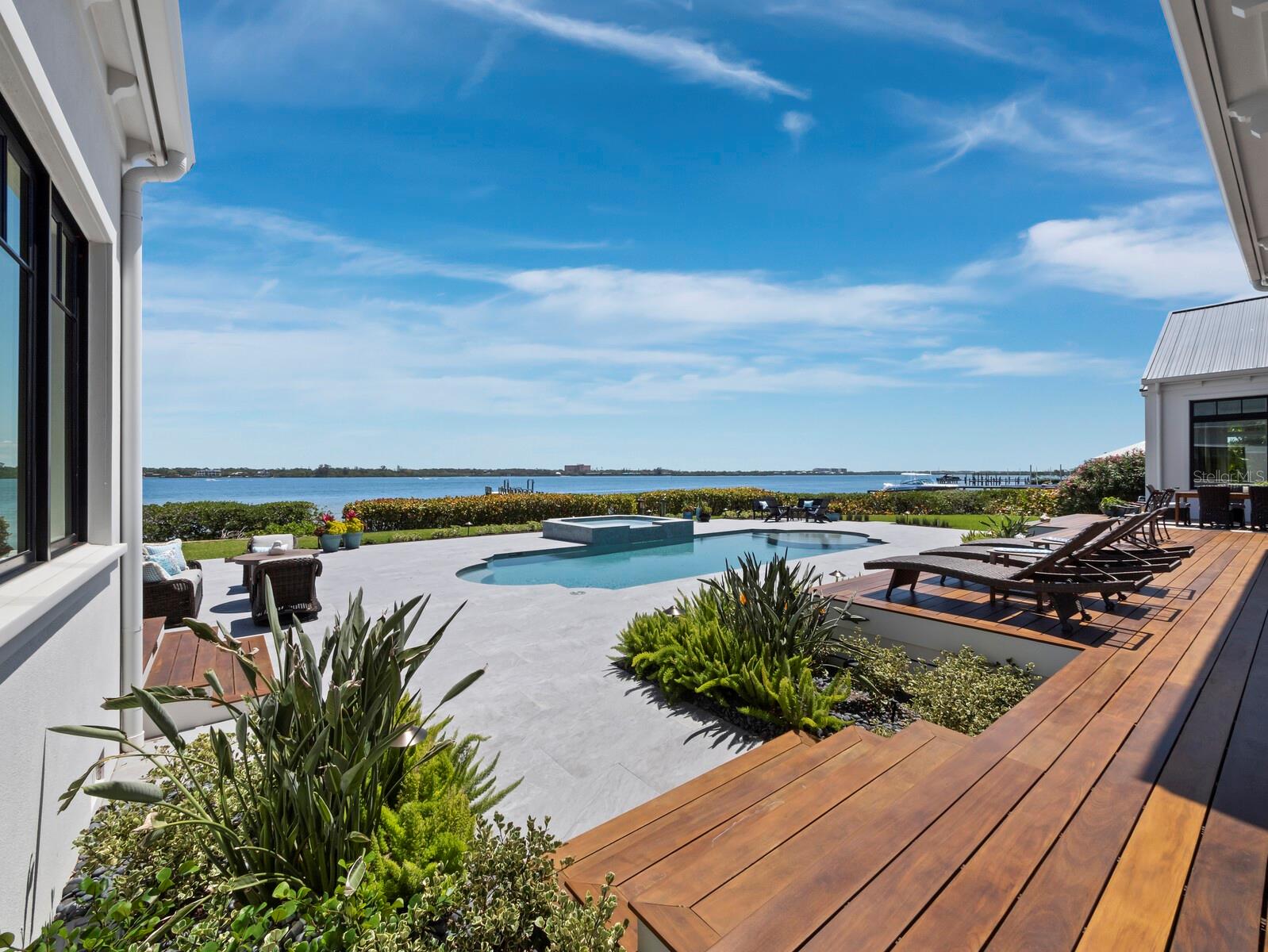 A4648030 Property Photo