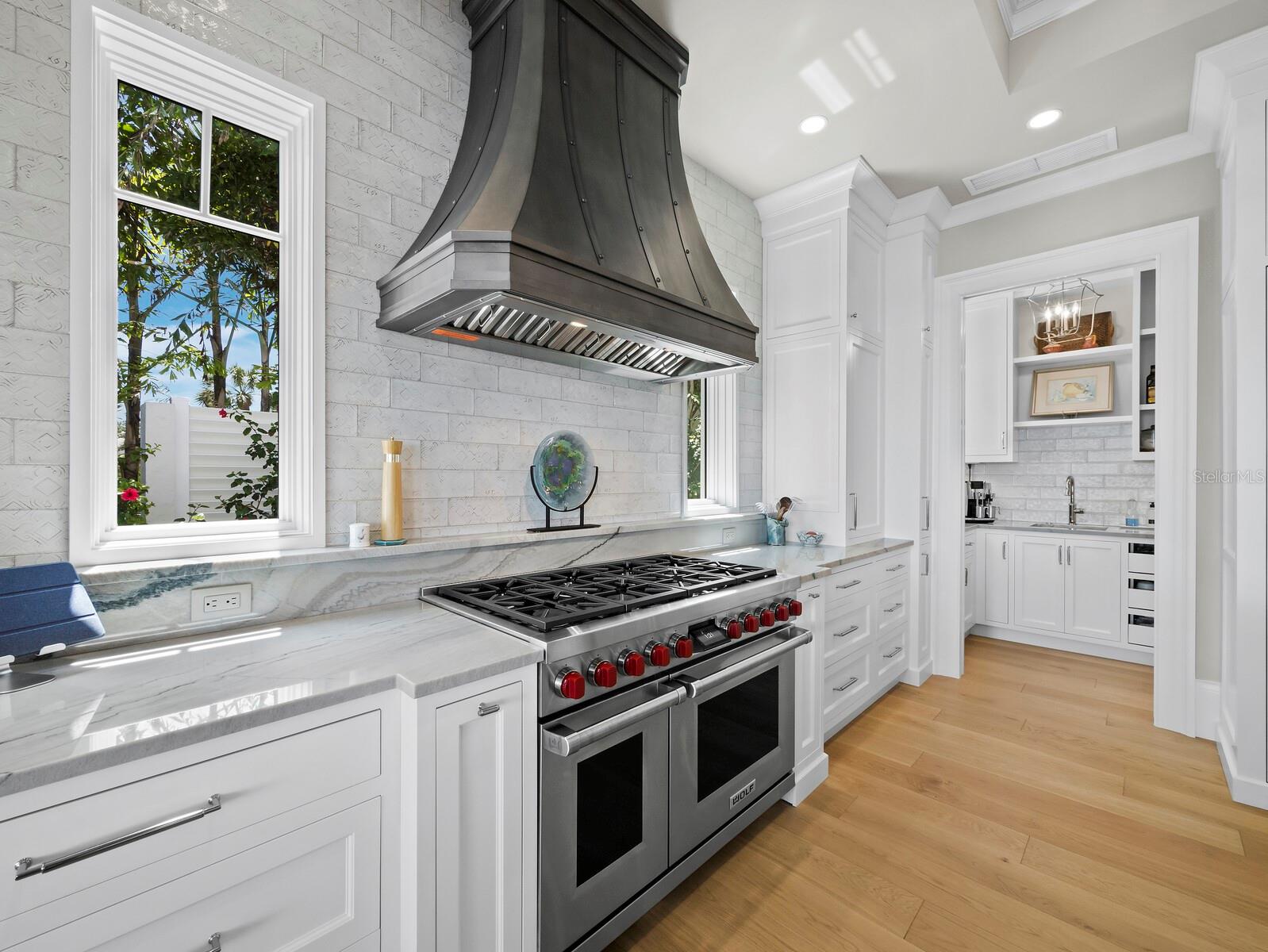 A4648030 Property Photo