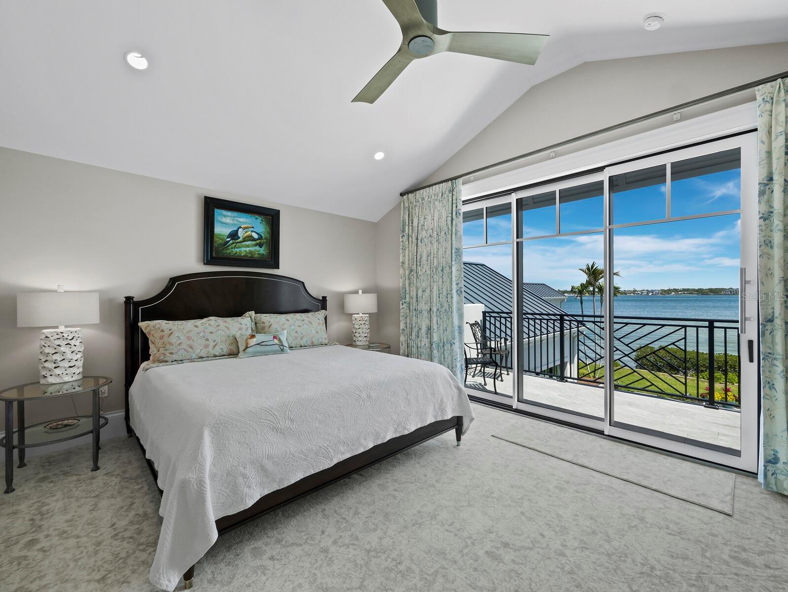 A4648030 Property Photo