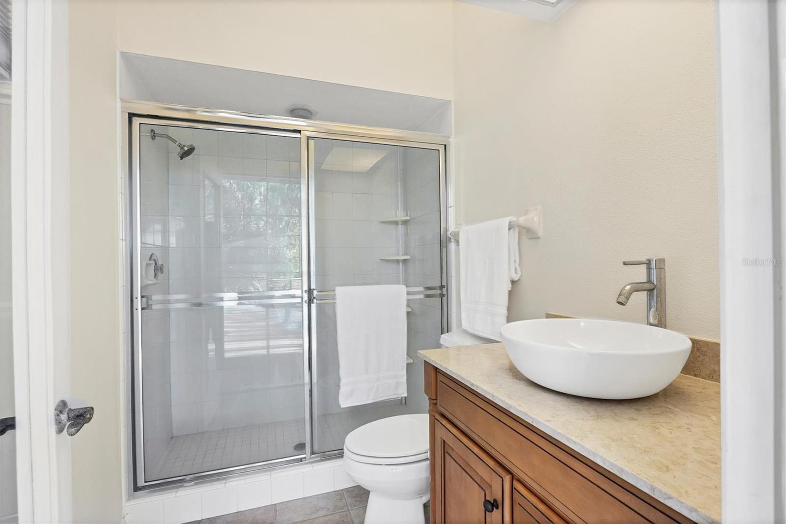 A4648032 Property Photo