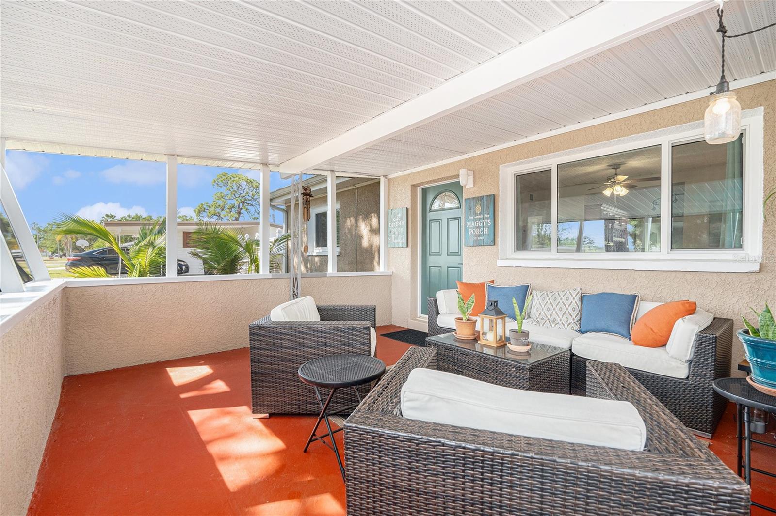 5700 BAY ST NE, ST PETERSBURG, FL, 33703