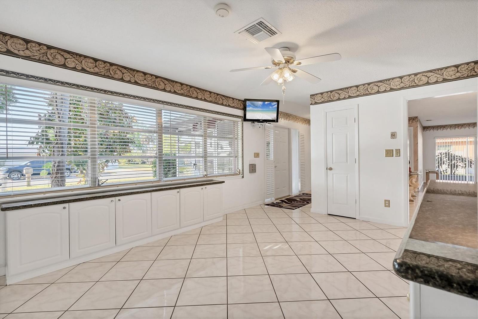 126 HIGHVIEW AVE, LEHIGH ACRES, FL, 33936