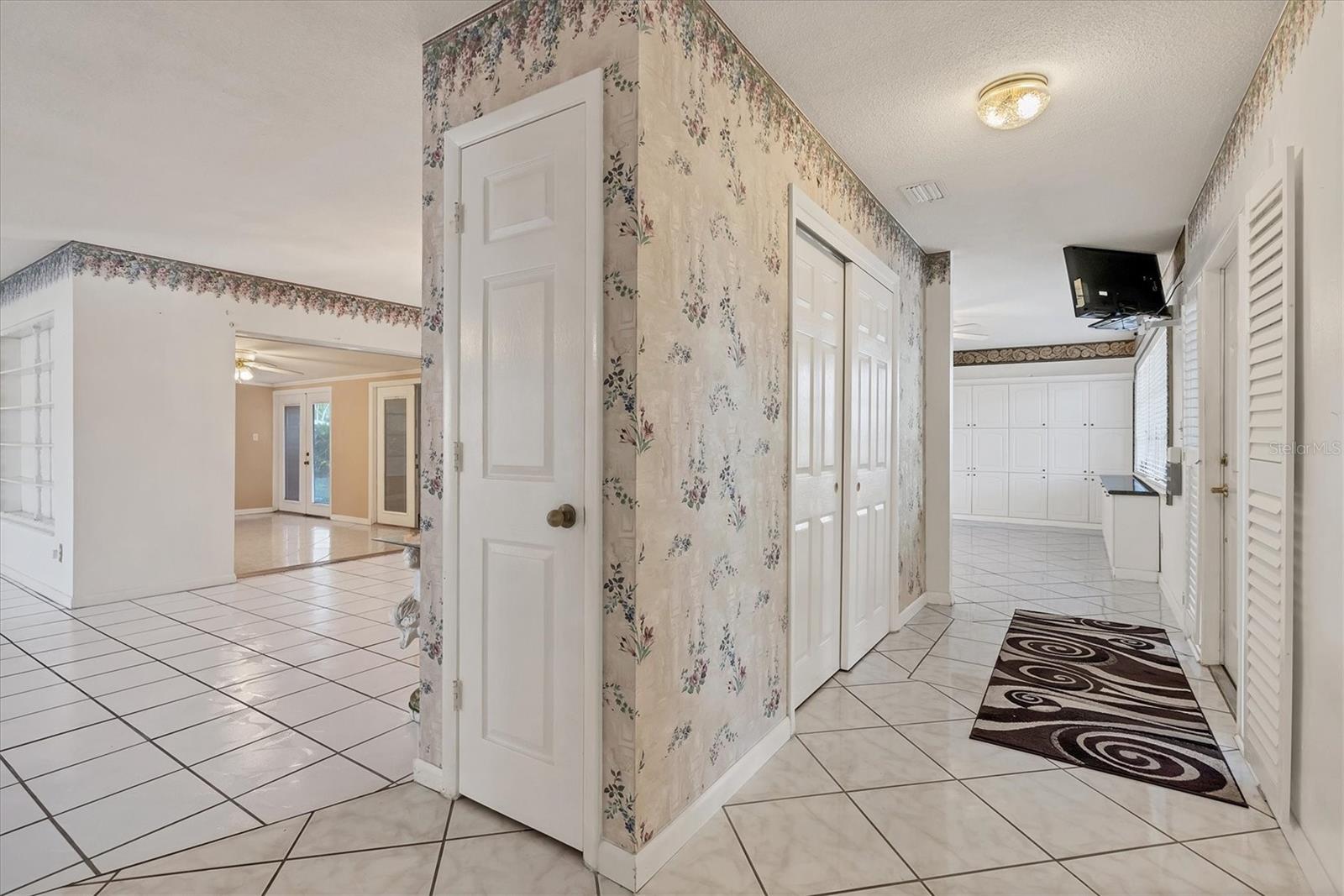 126 HIGHVIEW AVE, LEHIGH ACRES, FL, 33936