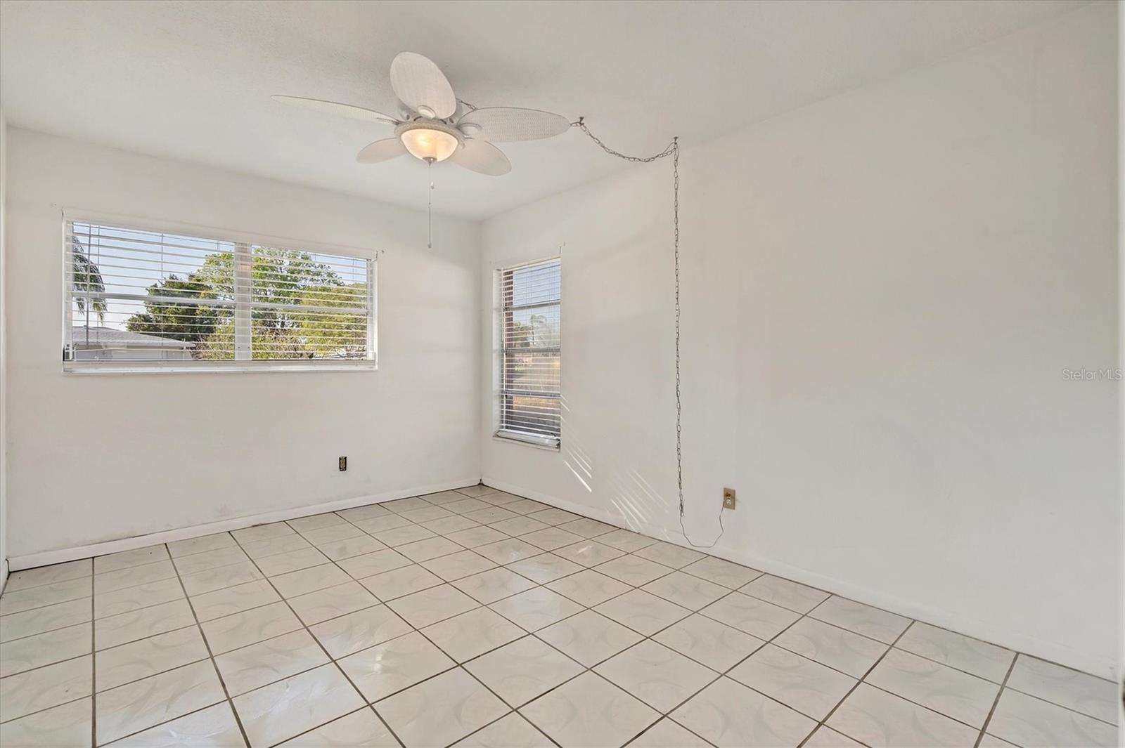 126 HIGHVIEW AVE, LEHIGH ACRES, FL, 33936