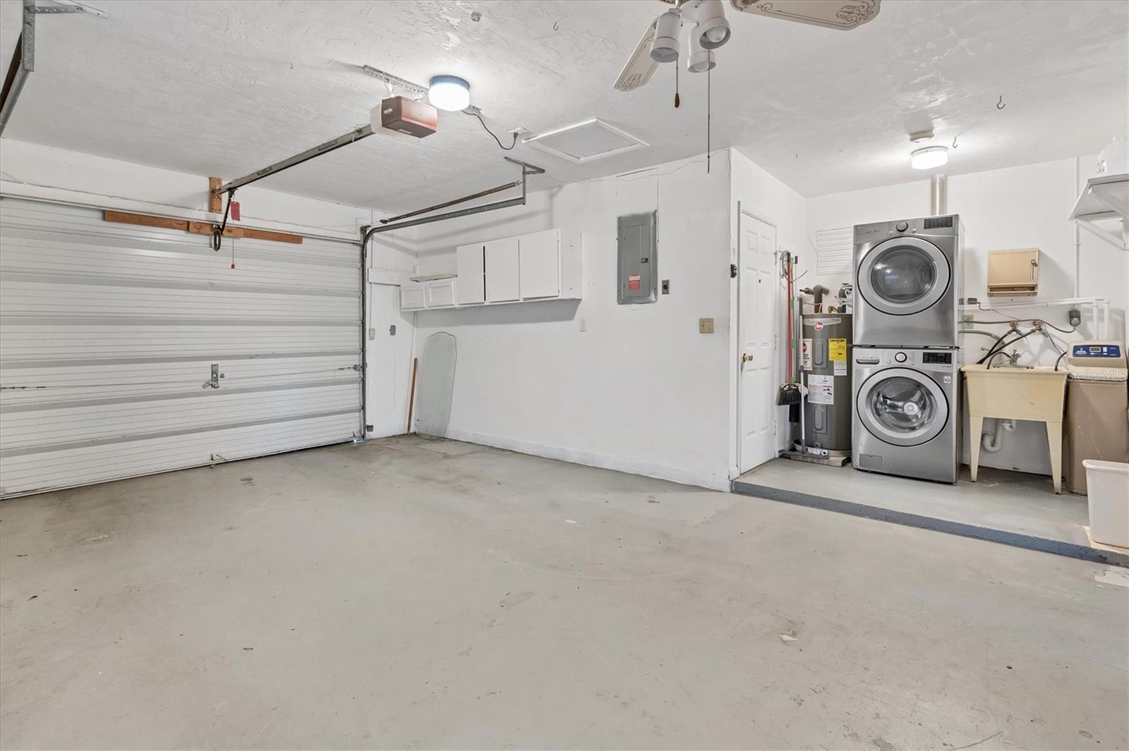 126 HIGHVIEW AVE, LEHIGH ACRES, FL, 33936