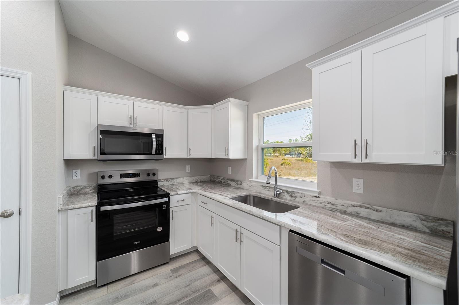 930 E ABEND DR, CITRUS SPRINGS, FL, 34434