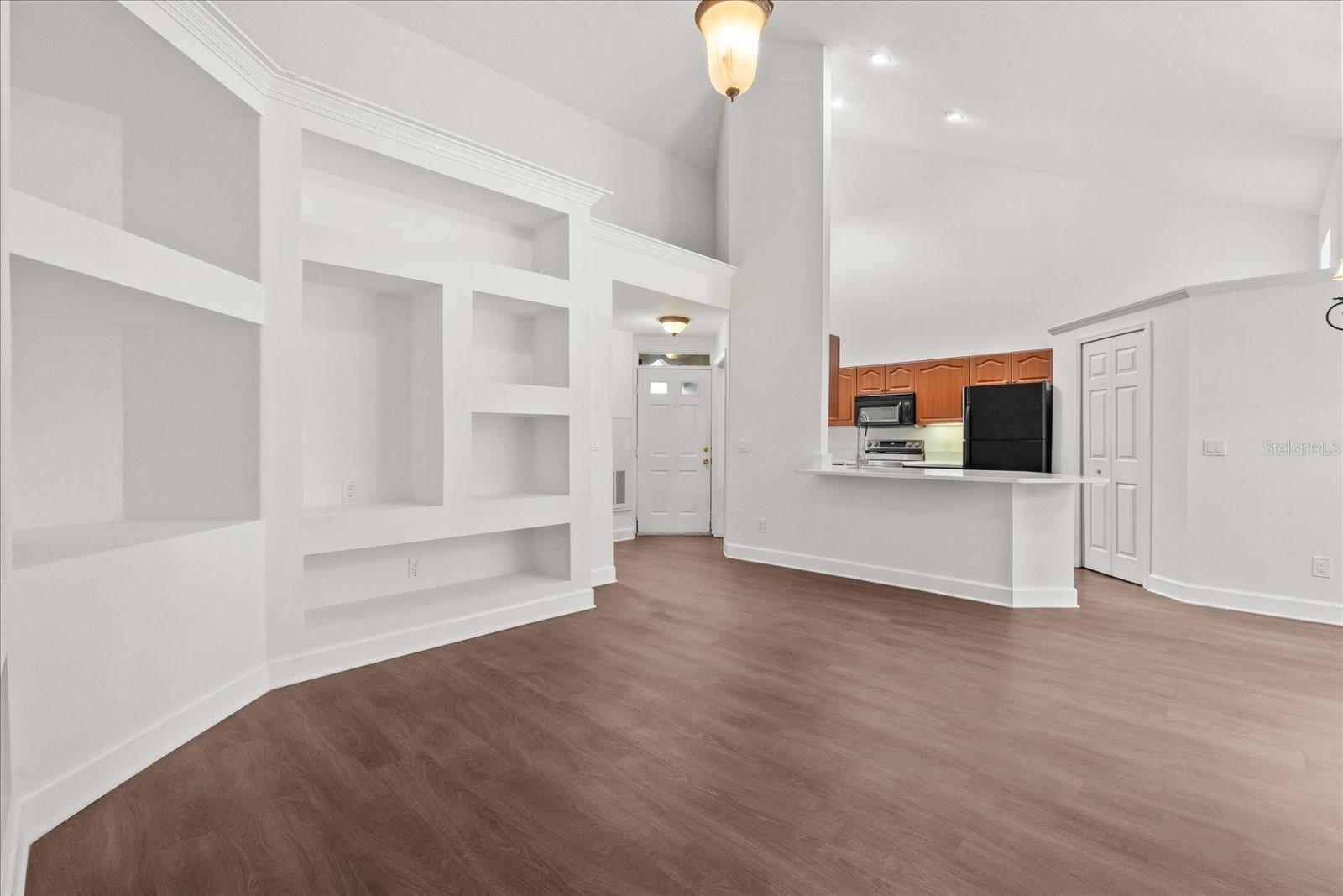 BARCLAY PLACE A CONDO, LAKE MARY, FL, 32746