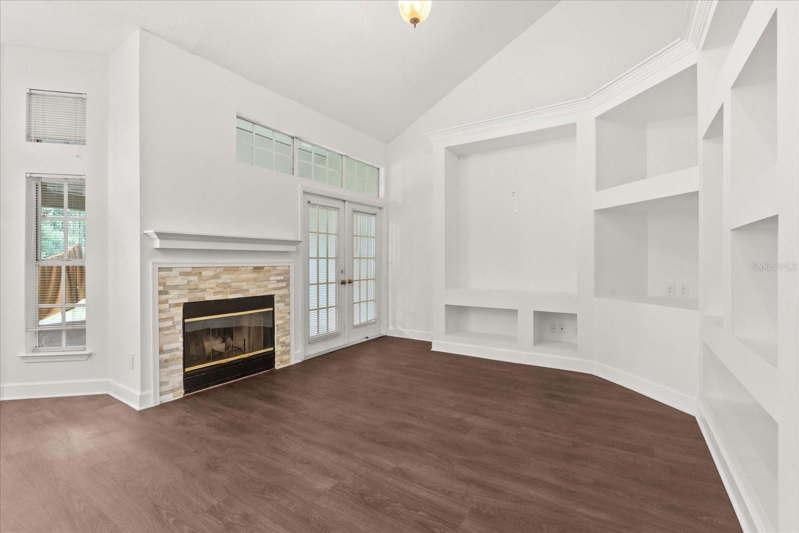 BARCLAY PLACE A CONDO, LAKE MARY, FL, 32746