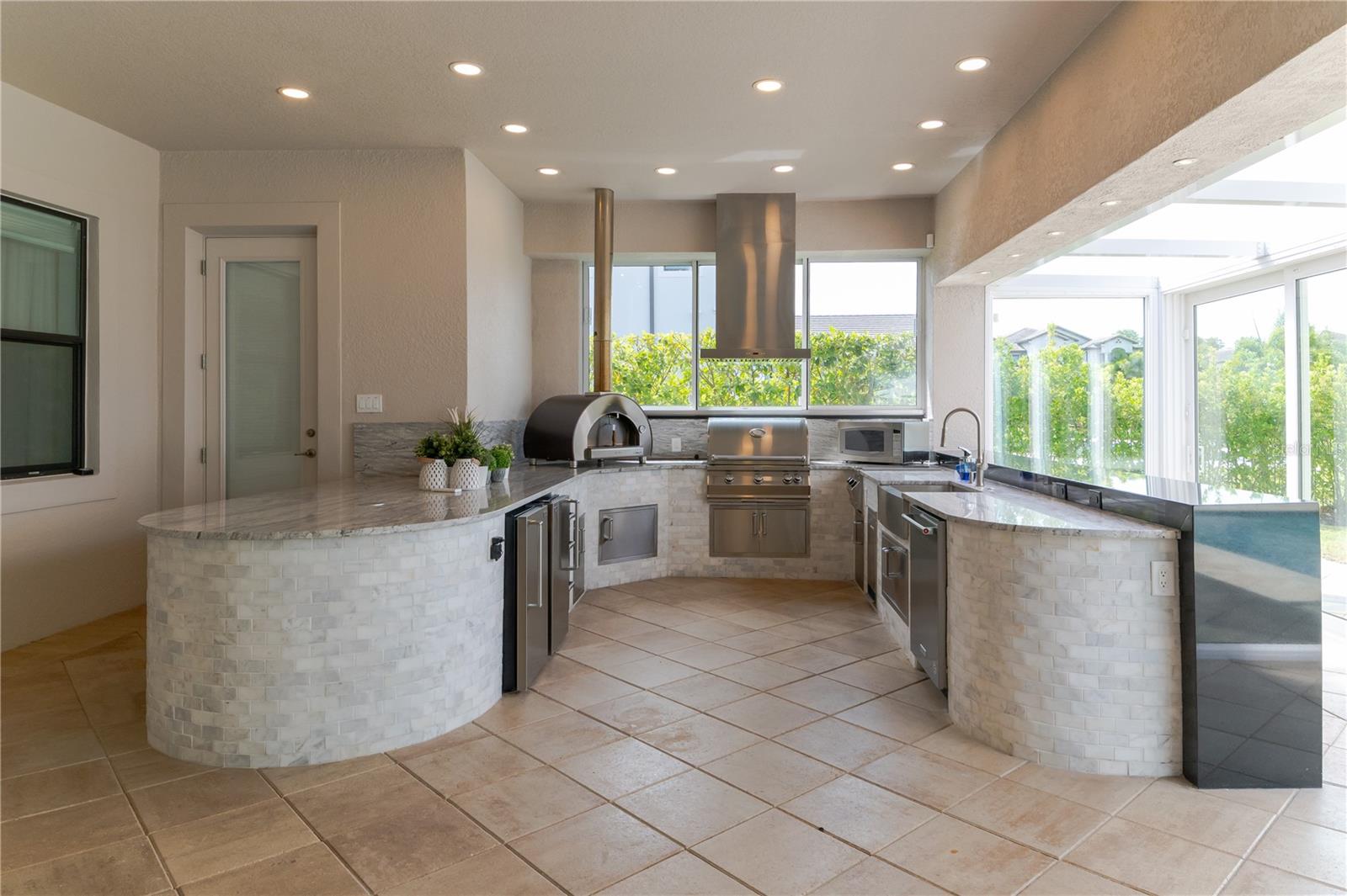 O6297797 Property Photo