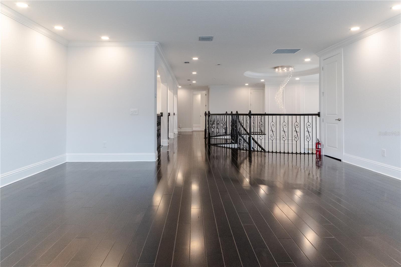 O6297797 Property Photo