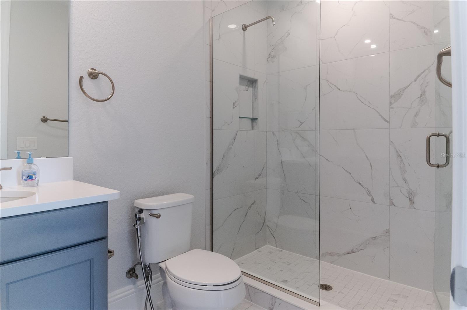 O6297797 Property Photo