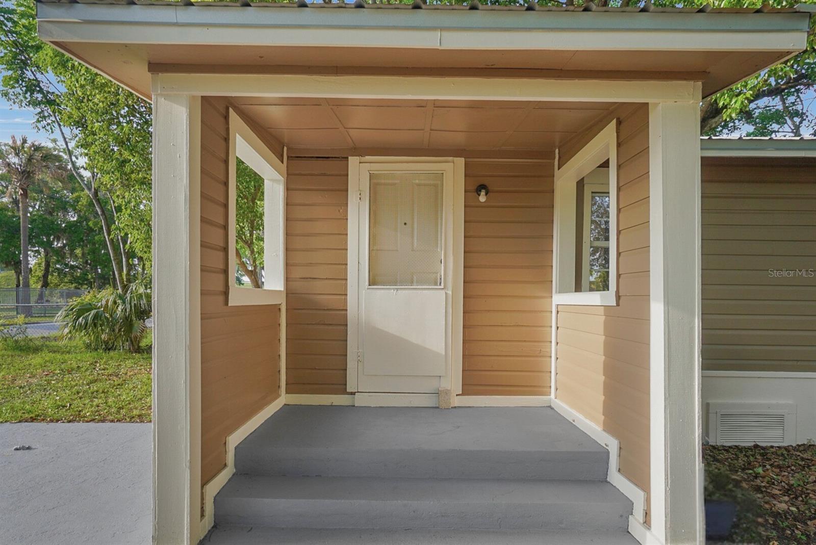 935 NE SANCHEZ AVE, OCALA, FL, 34470