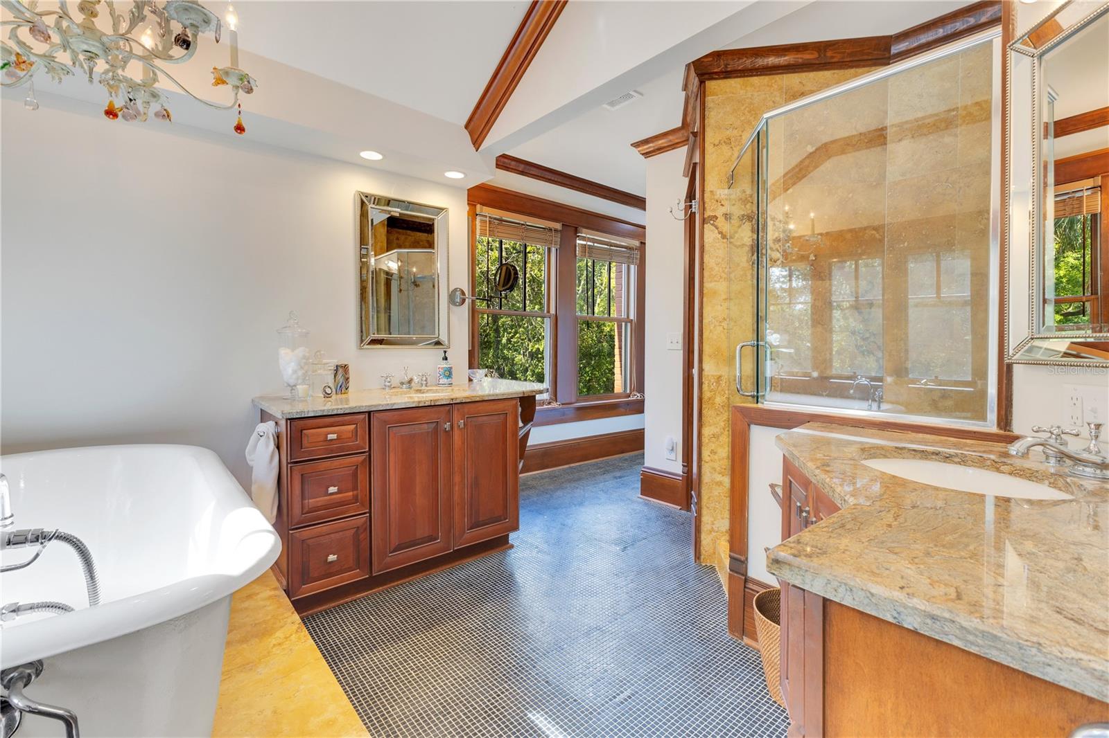 117 N THORNTON AVE, ORLANDO, FL, 32801