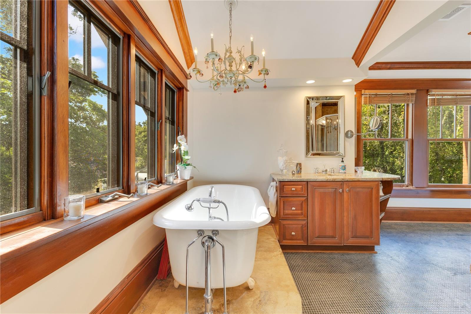 117 N THORNTON AVE, ORLANDO, FL, 32801