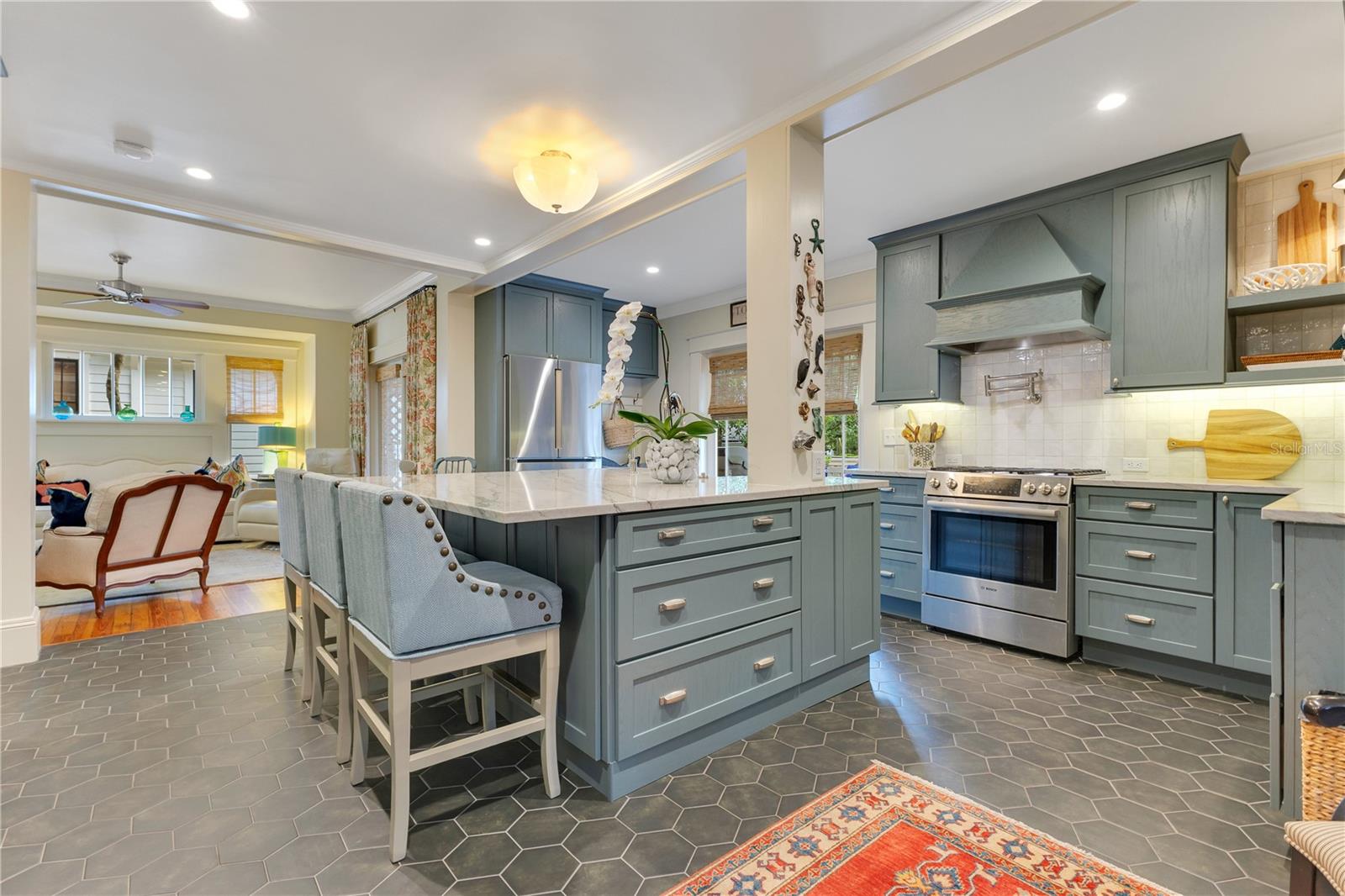 117 N THORNTON AVE, ORLANDO, FL, 32801