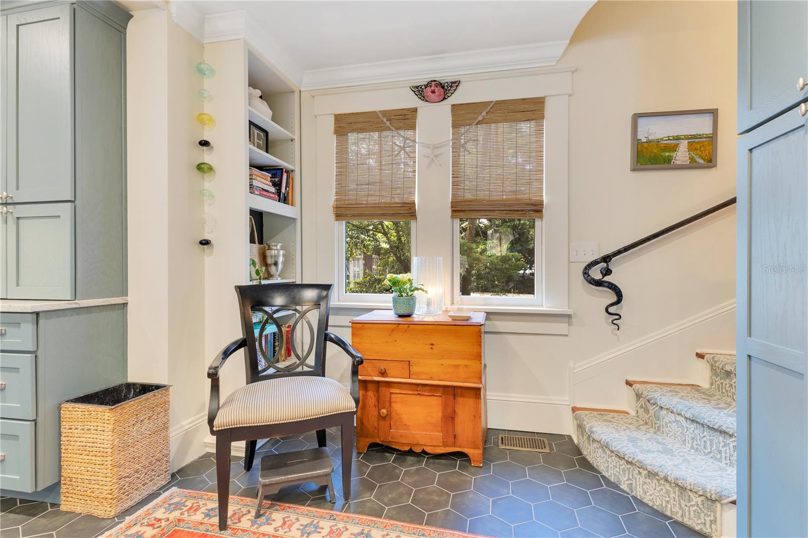 117 N THORNTON AVE, ORLANDO, FL, 32801