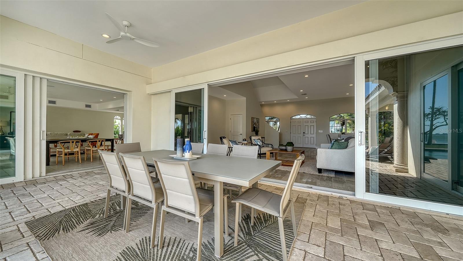 404 S SHORE DR, SARASOTA, FL, 34234