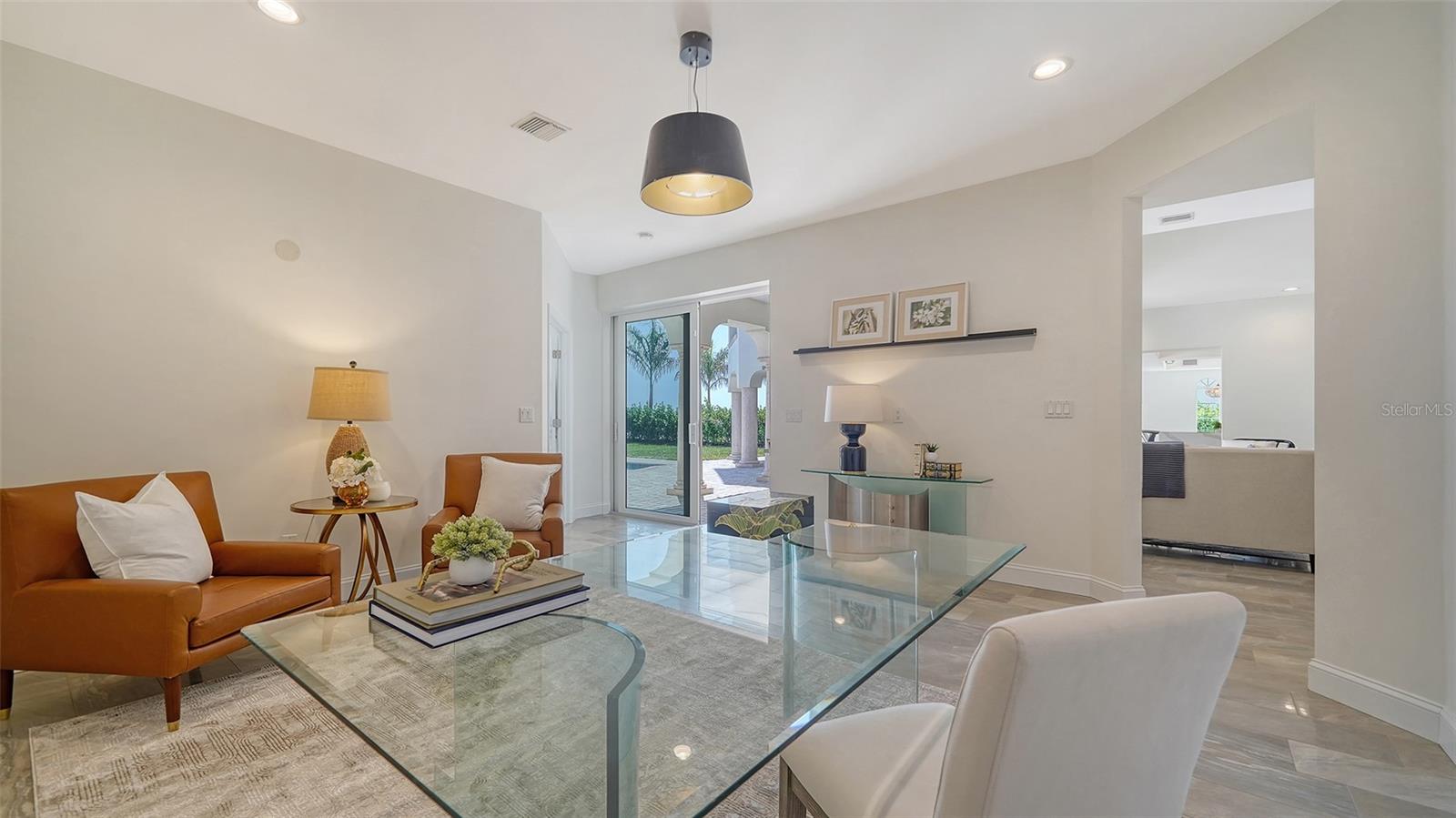 404 S SHORE DR, SARASOTA, FL, 34234