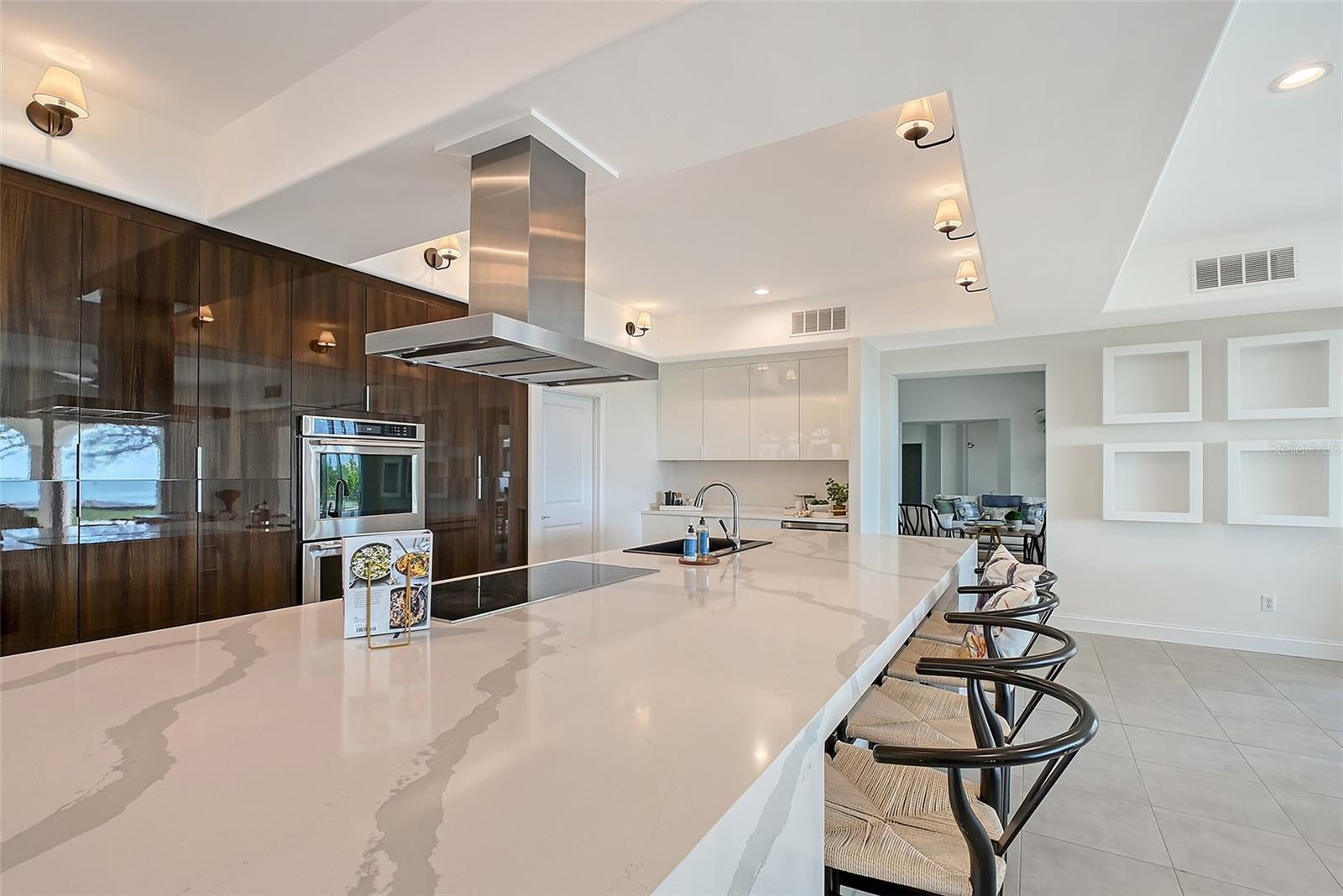 404 S SHORE DR, SARASOTA, FL, 34234