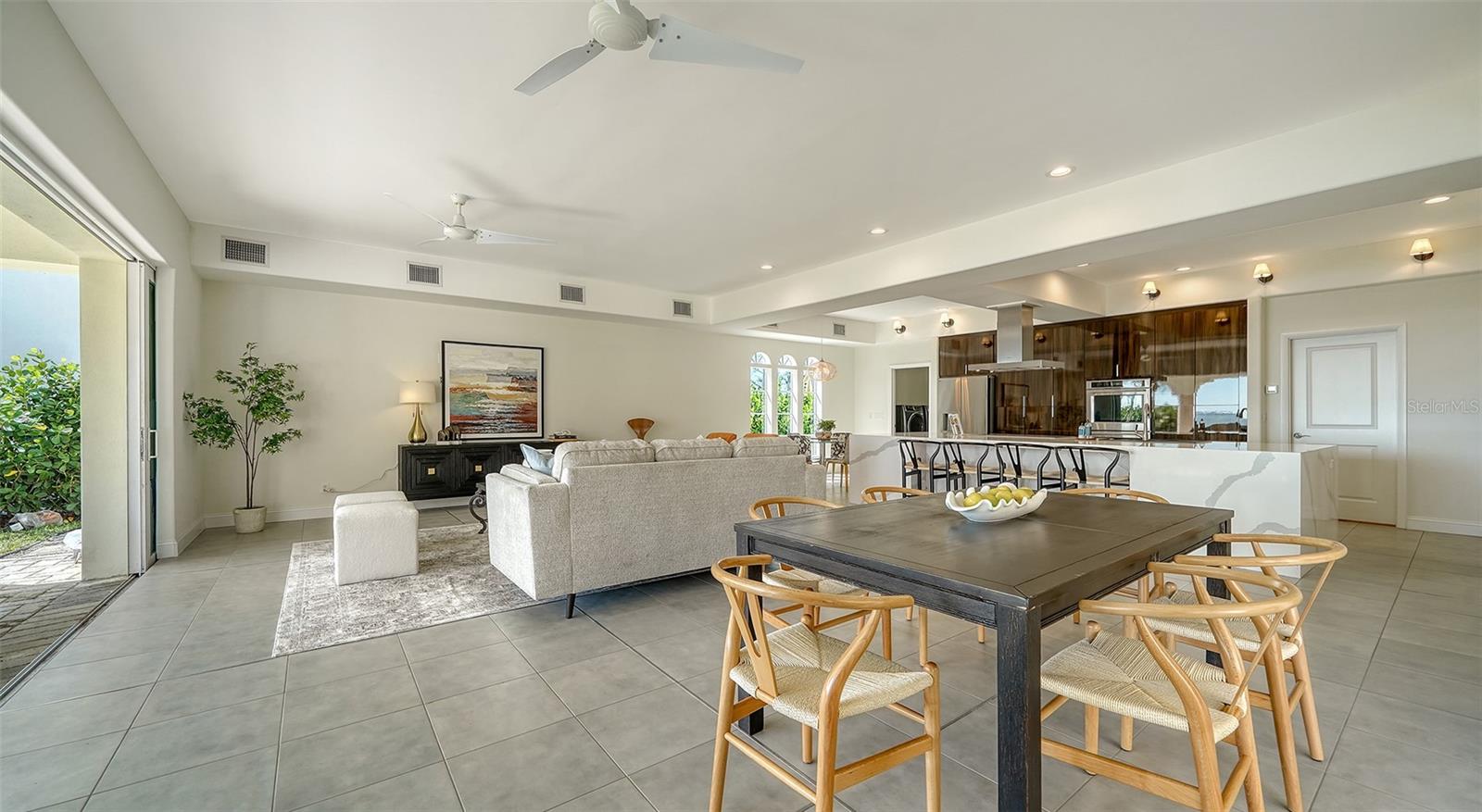 404 S SHORE DR, SARASOTA, FL, 34234