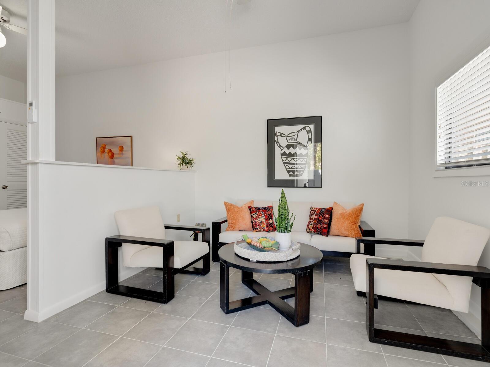 A4648103 Property Photo