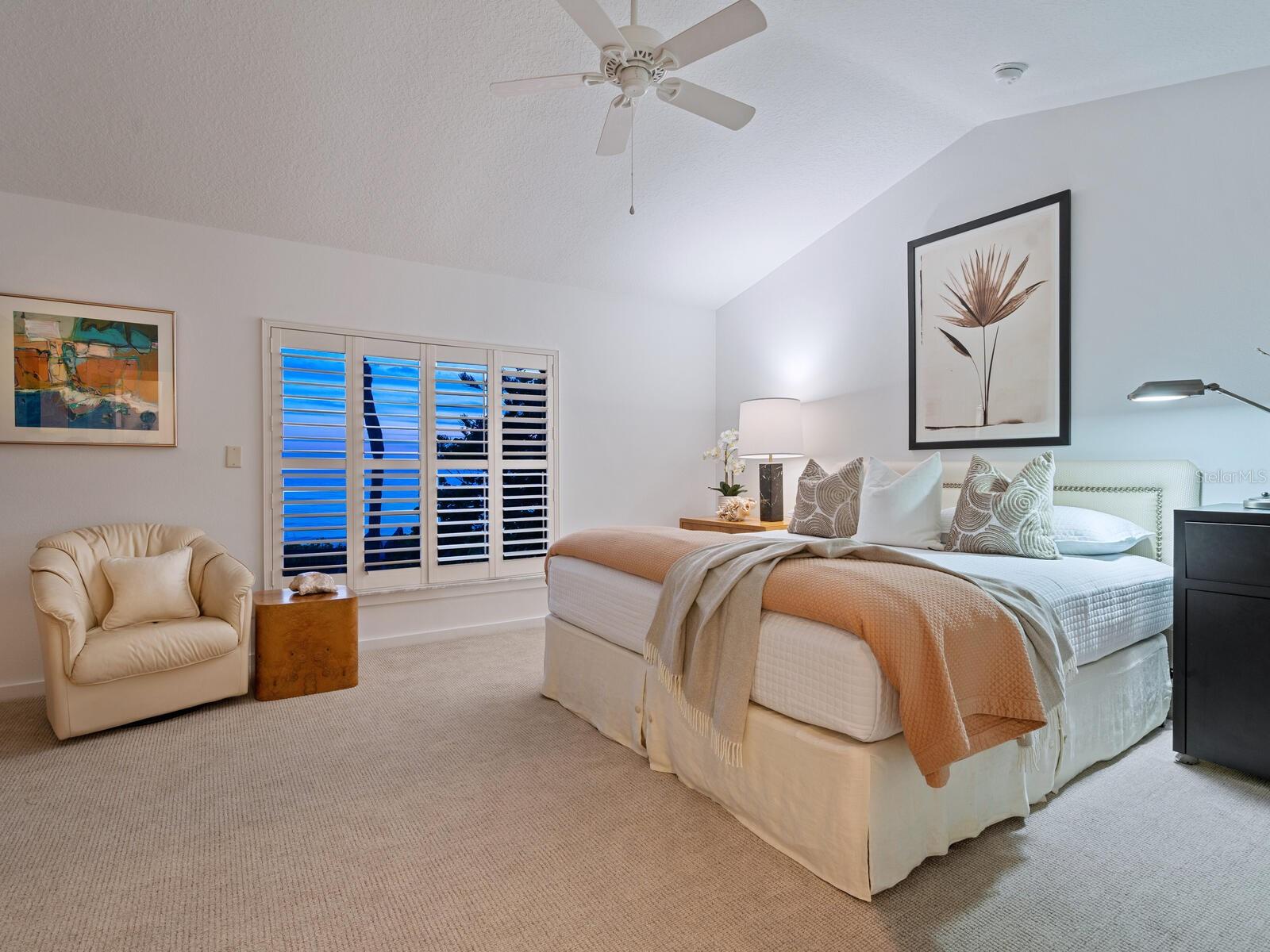 A4648103 Property Photo