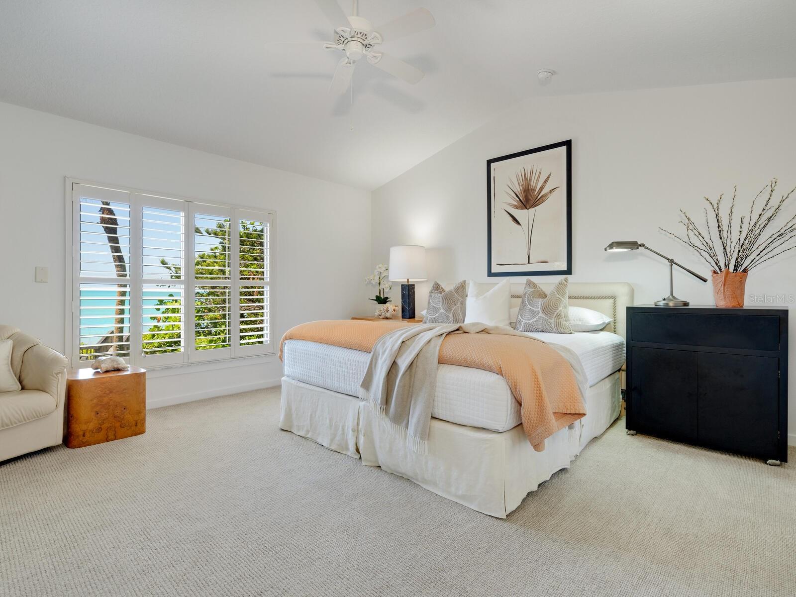 A4648103 Property Photo